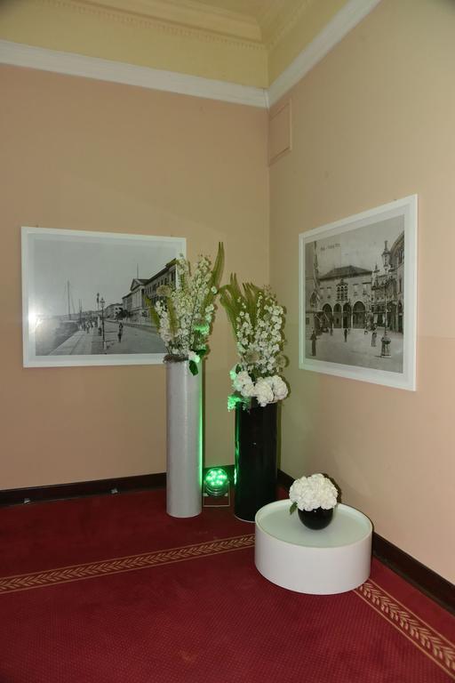Guest House Hotel Riviera Pula Buitenkant foto